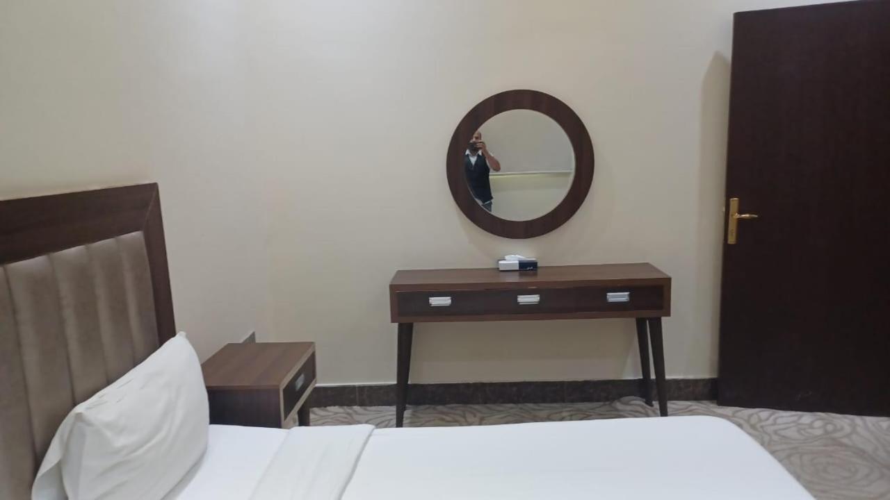 Quiet Rooms 7 Riadh Exterior foto