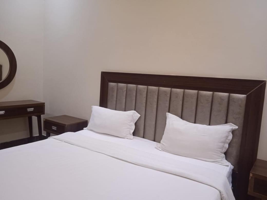 Quiet Rooms 7 Riadh Exterior foto